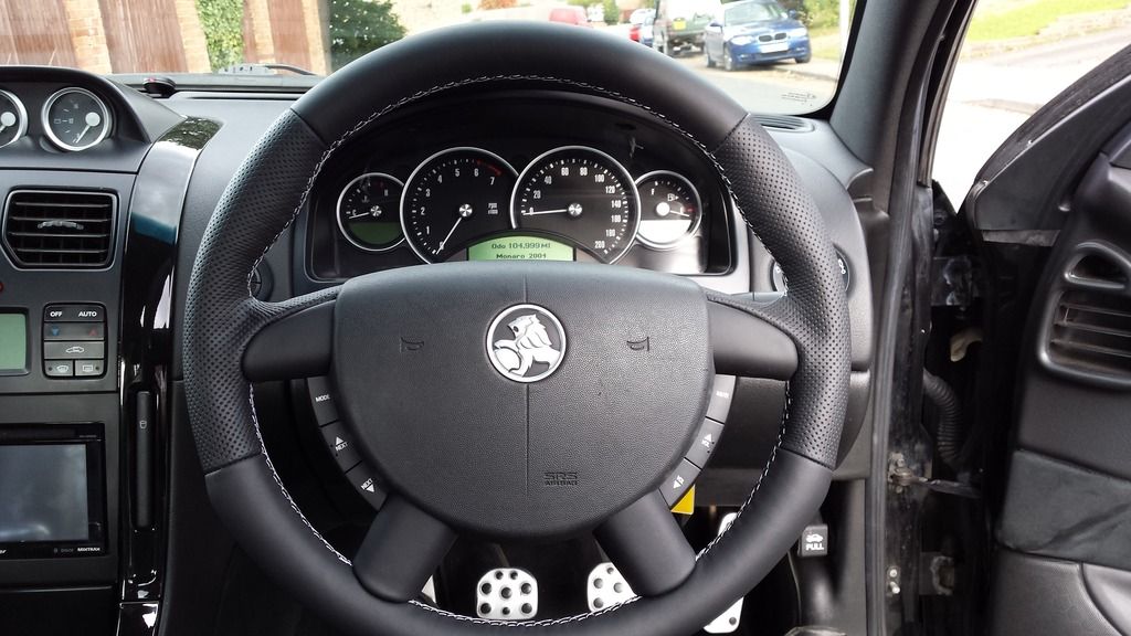 monaro steering wheel