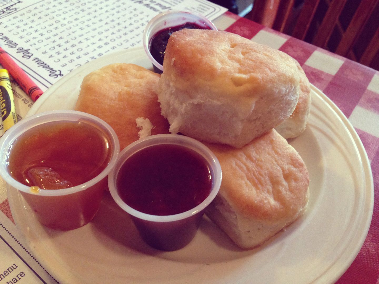 Loveless Cafe Biscuits // Ten Feet Off Beale http://www.tenfeetoffbeale.com