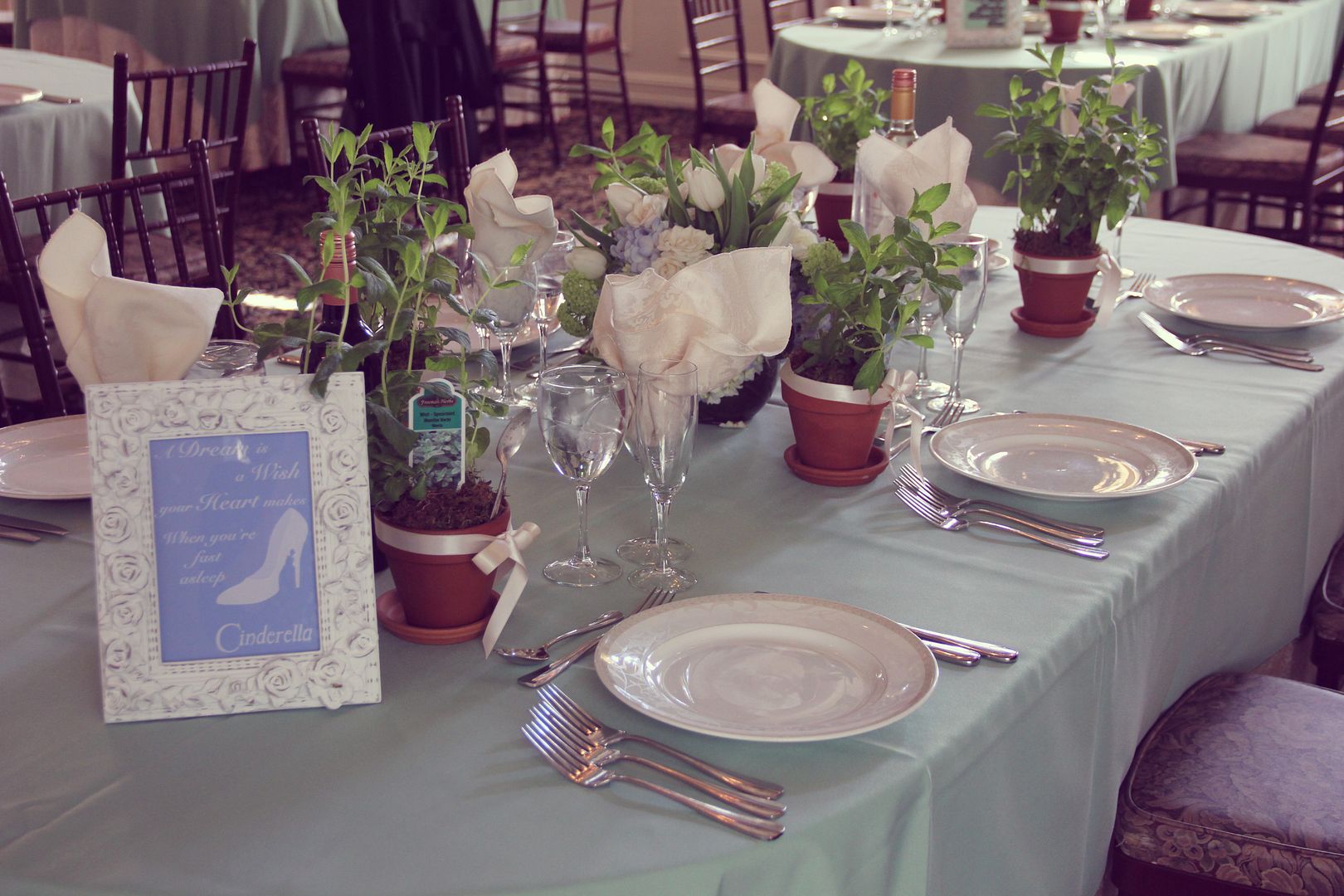 Cinderella Themed Bridal Shower // Ten Feet Off Beale http://www.tenfeetoffbeale.com