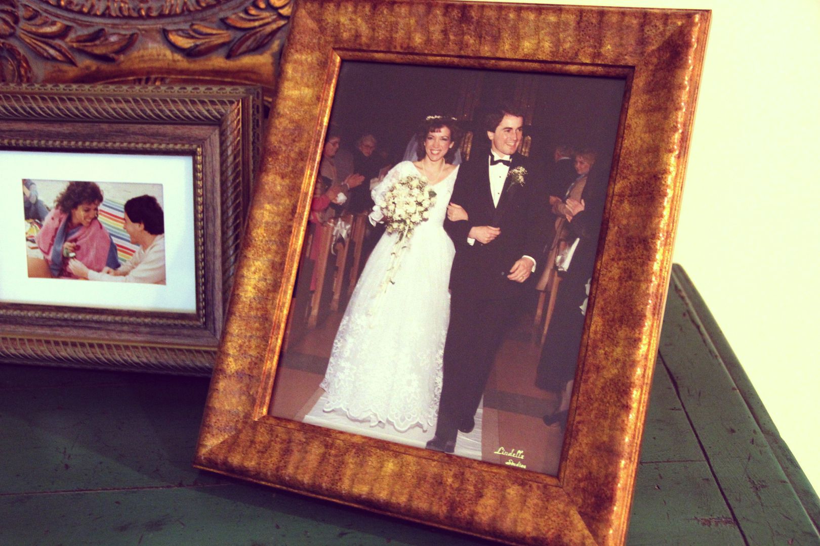 My Mom's Wedding Dress // Ten Feet Off Beale http://www.tenfeetoffbeale.com