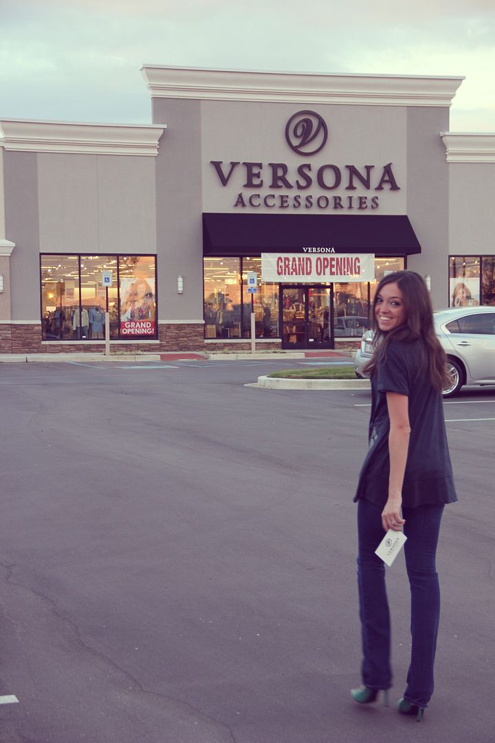 Versona Accessories in Southaven, Missisippi // Ten Feet Off Beale http://www.tenfeetoffbeale.com